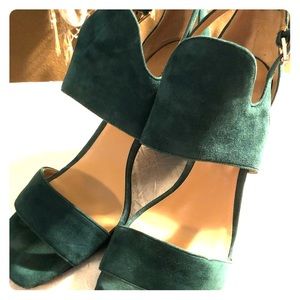 Beautiful Emerald Green Heel